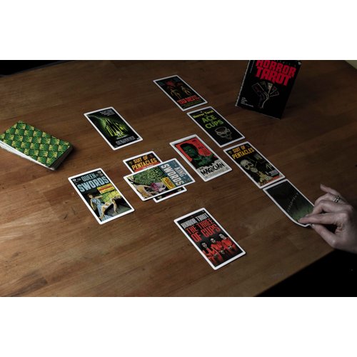 The Unemployed Philosophers Guild Todd Alcott's Horror Tarot - Deck with Illustrations Inspired by Macabre Literature and Spooky Pop Culture - Boxed Set with 78 Cards