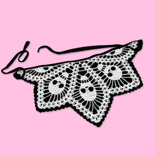 Gothic Crochet Bandana for Women, Black Skull Crochet Head Scarf Halloween Style Crochet Headband Triangle Knitted Headscarf