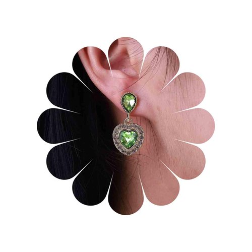 Sttiafay Vintage Emerald Heart Earrings Emerald Cz Teardrop Earrings Rhinestone Heart Drop Earrings Green Gemstone Stud Earrings Jewelry for Women(Green)
