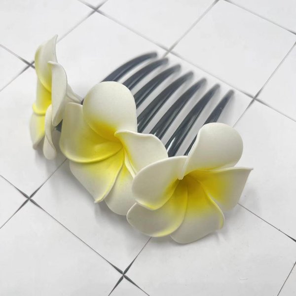 Hawaiian Plumeria Flower Hair Combs for Women Hawaiian Flower Hair Comb Hawaiian Headpiece Hair Accessories for Women Hawaiian Floral Hairpins Hawaiian Flowers Hair Clips