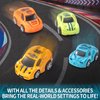 SeventhDuck Mini Cars 26PCS, Pull Back Racing Toy Car Set, Racing Toy Vehicles Mini City Cars with Roadblocks and Characters, Party Favors Birthday for Boys Girls Kids