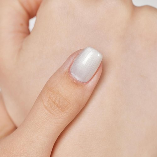 MEMEDA Pearl White Gel Nail Polish 8ML Glitter Gel Polish Shimmer Mermaid Nail Gel Soak Off UV Gel for Salon Home DIY Manicure Use