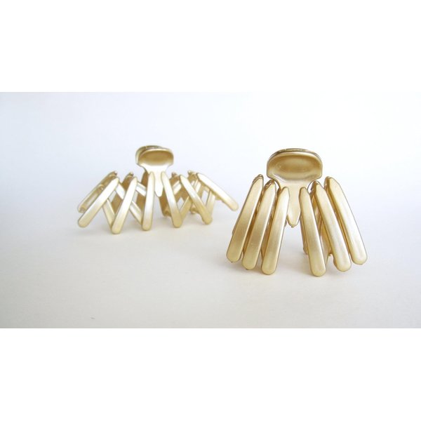 Generic Light gold expandable acrylic hair claw clip