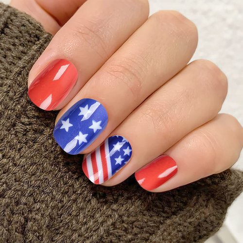 4th of July False Nails Independence Day Press on Nails Short Square Fake Nails Glossy American Flag Glue on Nails Patriotic Red Coffin Nails with Star Design for Women Girls Manicure Decoration
