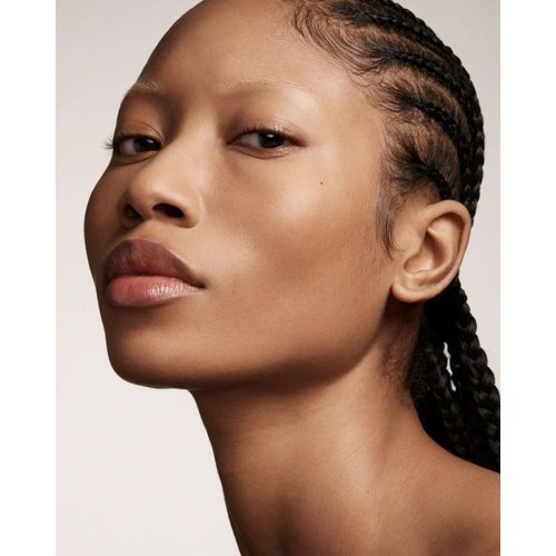 Fenty Beauty by Rihanna Pro Filt’r Soft Matte Longwear Powder Foundation 320