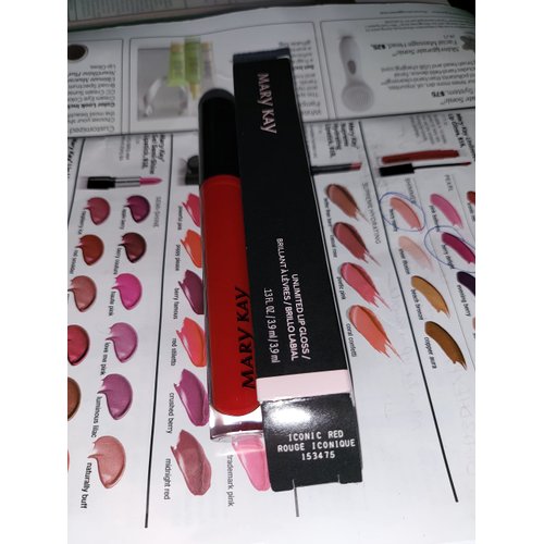 Marykay Unlimited lip gloss (Ironic Red)