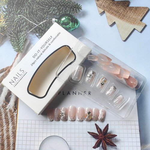 V French Tips Press on Nails Short Square Fake Nails Flower Acrylic Nails White False Nails with Rhinestones Star Glitter Design Glossy Geometric Nude Glue on Nails for Daily Wear Nail Art Decorations