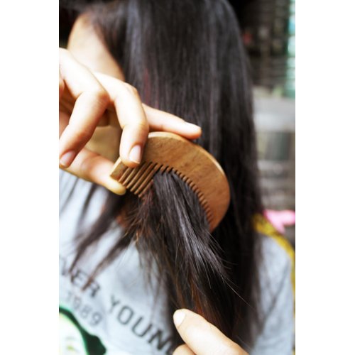 Antistatic Wooden Pocket Comb Defines Your Beard for a Stylish Confident look providing a gentle detangle and an elegant finish (Ergonomic & Handheld)