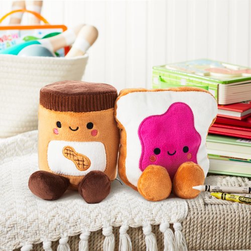 Hallmark Better Together 5" Magnetic Plush Toys (Peanut Butter and Jelly) Gifts for Christmas, Anniversary, Valentine's Day