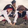 Juephe Plastic Pirate Telescopes Bulk Kids Pirate Party Supplies Mini Pirate Spyglass for Pirate Birthday Party Halloween Treasure Hunt Pretend Play (12)