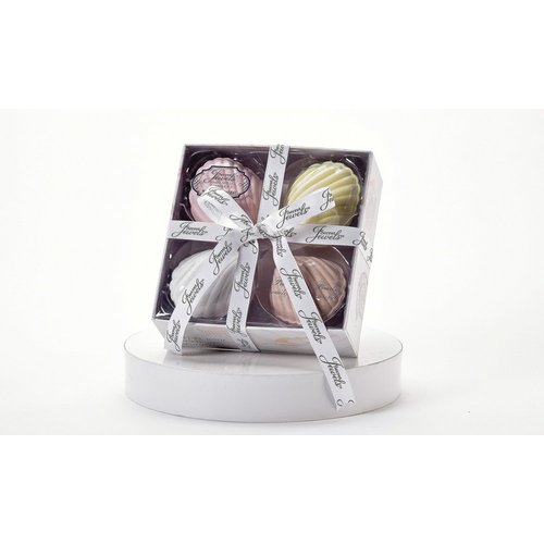 Secret Jewels Set of 4 Seashells Fizzing Bath Bombs in Gift Box