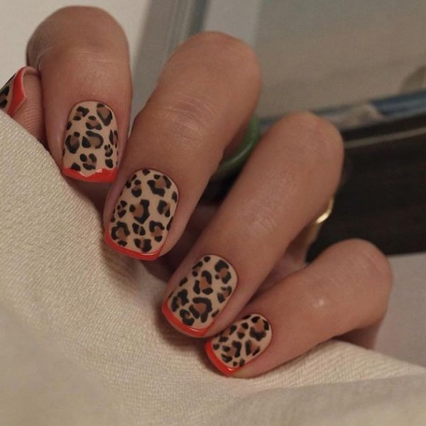 Square Press on Nails Short French Tips Fake Nails Acrylic Dark Brown with Leopard Print Design Matte Glue on Nails Short Square False Nails Artificial Full Cover Stick on Nails for Women 24PCS