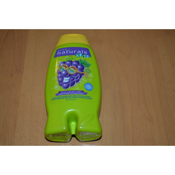 Avon Naturals Kids Groovy Grape Body Wash & Bubble Bath 8.4 Fl Oz