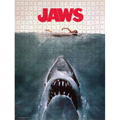 Jaws Movie 500-Piece Puzzle in Plastic Retro Blockbuster VHS Video Case