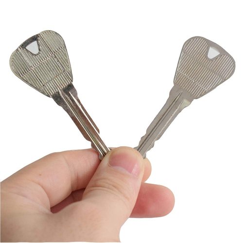 OUERMAMA Folding Key Through Bottle Magic Trick Ring Penetration Gimmick Magic Props Fun Magic Toy Easy to Play for Adults