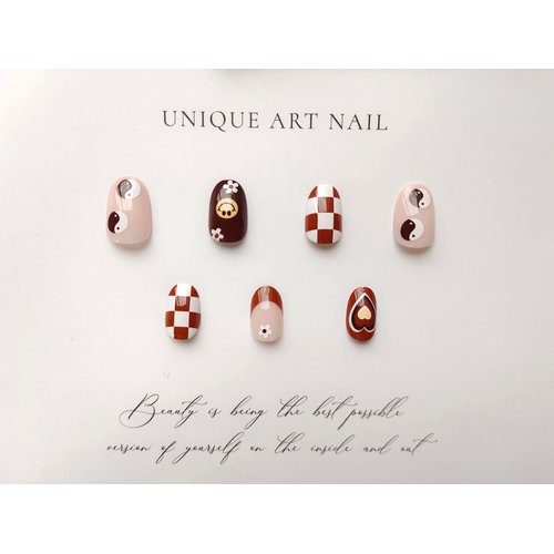 Short Press on Nails Fall Cute Face Fake Nails Winter Brown Oval Glue on Nails Glossy Coffee with Checkerboard Flower Heart Design Short Nails Full Cover French Tip False Nails for Women Girls