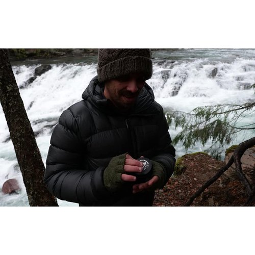 Walrus Oil - Logger's Hand Salve Cream, 2oz, 100% Vegan, Made with Olive Wax, Kokum Butter, Coconut Oil and more. Peppermint and Clove scent.