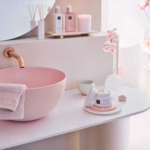 RITUALS Sakura Renewing Body Cream - Moisturizer with Rice Milk & Cherry Blossom - 7.4 Fl Oz