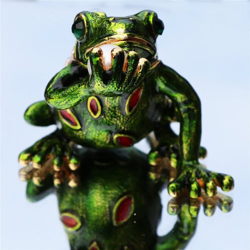 Waltz&F Kiss pearl frog Trinket Box Hinged Hand-painted Animal Figurine Collectible Ring Holder