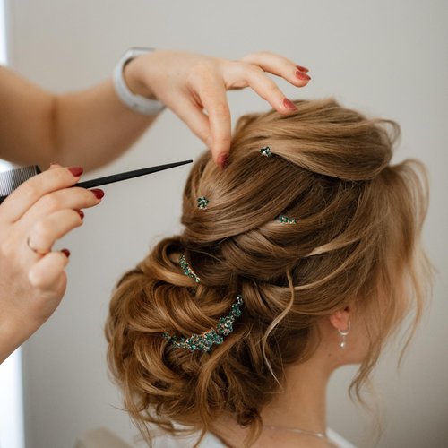 VMila Wedding Pearl Hair Comb Wedding Hair Comb Bridal Hair Accessories Pearl Flower Hair Accessories For Women Girls Wedding Hair Accessories (Green)