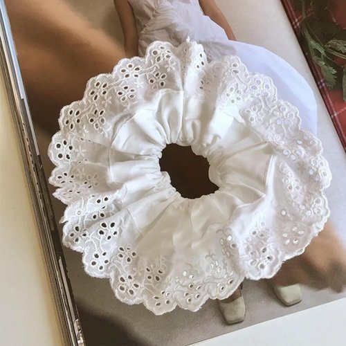 White Hair Ties for Women - Hair Scrunchies Girls 1-Piece Set - White Lace Design - Premium Fabric Ponytail Holder Hair Tie，Hair Accessories