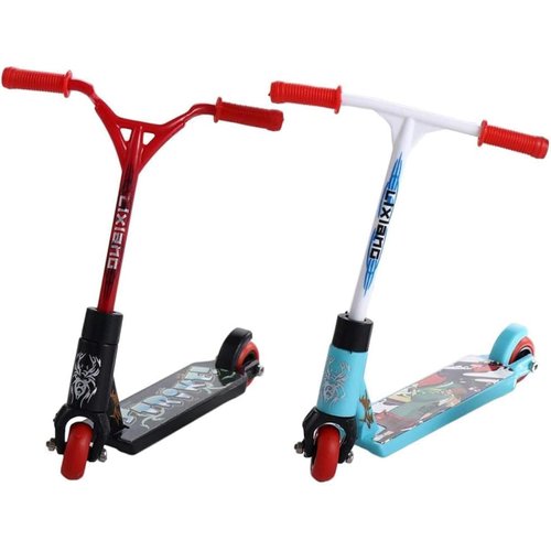2Pcs Finger Scooter Mini Two Wheel Toys,Mini Scooters Finger Board Accessories,Tiny Trick Scooter for Party Favors,Finger Training,Birthday Gifts,Magic Kits and Accessories,Juggling Sets,