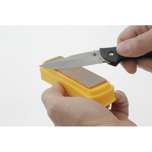 Smith’s 50447 4-Inch Diamond Sharpening Stone – Yellow – Plastic Cover Included – Fine 750 Grit – Lightweight & Compact – Sharpen Hooks, Knives & Tools