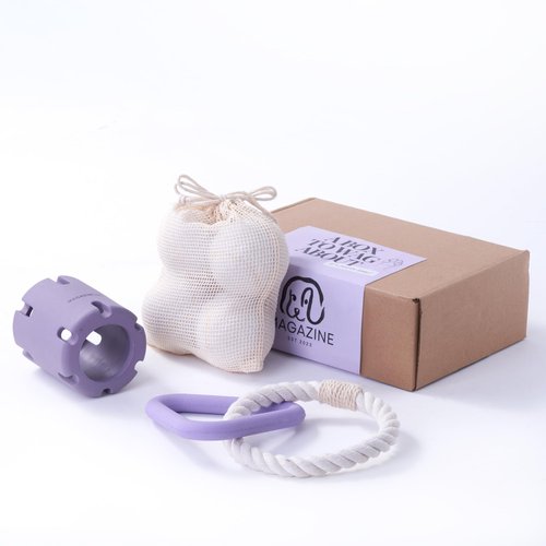 Magazine Premium Dog Gift Box, Tennis Tumble, Tug of war, Natural Rubber Dog Toy, pup Gift Box, for French Bulldog