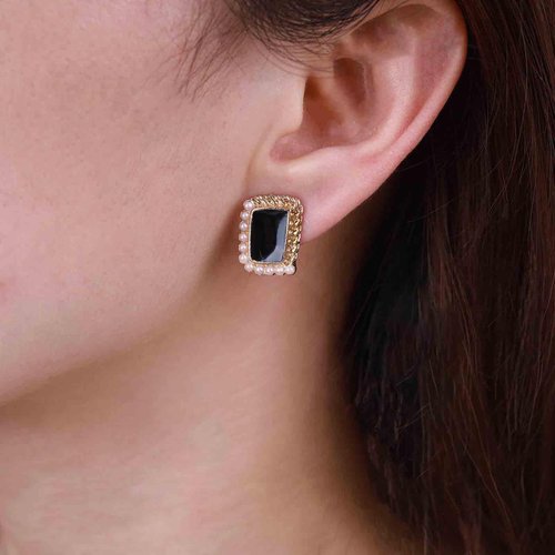 Sttiafay Vintage Black Square Earrings Onyx Square Stud Earrings Black Enamel Square Earrings Tiny Pearl Square Stud Earrings Jewelry for Women