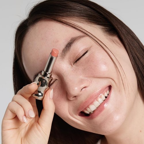 Sulwhasoo Perfecting Lip Color, Terra - Korean Tinted Lip Balm, Nourishes, Hydrates & Moisturizes, Natural Look, Soothes Dry, Flaky Lips, Soft Warm Beige - 0.1 oz.