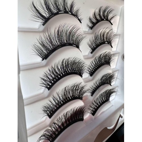 Magnetic Eyelashes, 5 Pairs Magnetic Lashes, False Lashes with 2 Tubes of Magnetic Eyeliner, Magnetic Eyelashes Kit with Tweezers, Reusable, No Glue (5 Pairs)