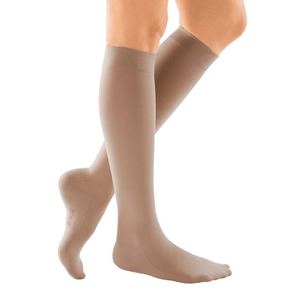 mediven Comfort for Women 15-20 mmHg Closed Toe Leg Circulation Knee High Compression Stockings for Women Semi-Transparent Leg Support Compression Hosiery V Chocolate