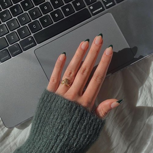 30 PCS Dark Green French Tip Press on Nails Almond Short,SXVME Fake Nails Glue on Nails Medium Short,Gel Nails Acrylic Nails Press ons Medium,Short False Nails Stick on Nails for Women