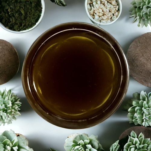 bawku naturals Hair Oil Infusion with Chebe Powder, Karkar Oil, Black Seed, Neem, Hemp Seed, Hibiscus & Shea Oil - 4 oz