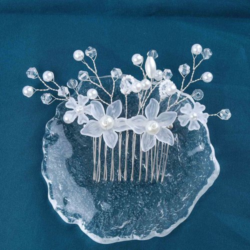 Allereyae Crystal Pearl Wedding Hair Comb Barrette Rhinestone Pearl Flower Hair Comb Barrette Silver CZ Flower Bling Bridal Headpieces French Pearl Head Comb Bride Hair Accessories for Women and Girls