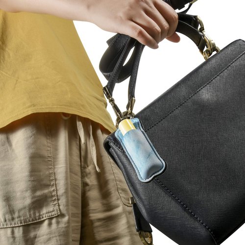Beautyflier Clip-on Sleeve Chapstick Pouch Keychain Lipstick Holder Elastic Lip Balm Holder Travel Accessories