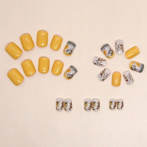 Press on Nails Short Fake Nails with Leaves Designs Square Glue on Nails Yellow Full Cover Nails Press ons Fall False Nails Glossy Artificial Petite Stick on Nails for Women 24 Pcs