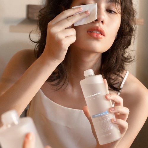 COMMON GROUND NUE Aqua Micellar Water Makeup Remover 3-in-1 Cleanser, Astringent, Makeup Remover, Non-Greasy, No-Rinse, Hydrating, Plant-Based, Organic Aloe Vera & Cucumber, 8.4 Fl Oz