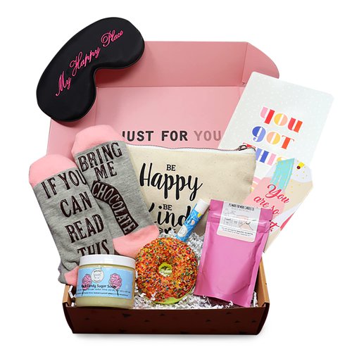 Milky Chic Special Women's Happy Birthday Gift Box Set For Mother, Wife, Sister, Best Friend, 8 Fun Unique Gifts For Her, Mother's Day Care Gift Box for Women, Holiday Gifts for Women