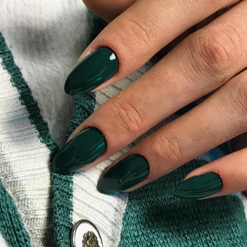Dark Green Press on Nails Short Almond,KXAMELIE Pure Color St. Patrick's Day Round Fake Nails For Girls,Short Oval False Nails Glue on,Instant Acrylic Nails Press on,Blank Short Nails Set in12Sizes