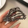 Skeleton Hand Metal Hair Claw Clips, 1Pcs Ghost Hand Alloy Hair Claw Clips, Skull Punk Style Metal Hair Clip for Women Hair Accessories Clamps Cosplay Party Halloween Decorations (Black)