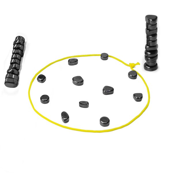 Hcusus Magnetic Chess Game, Magnet Game with String for Kids and Adults, Magnetic Chess Game with Stones and Storage Bag, Board Game for Friends Family Night, 2-4 Player