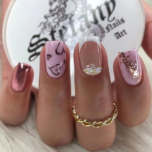 24PCS Valentines Day Press On Nail Short Square French Tip Fake Nails Glitter Heart With Rhinestones Designs Artificial False Nails Romantic Full Cover Acrylic Nails Stick on Nails for Women and Girls