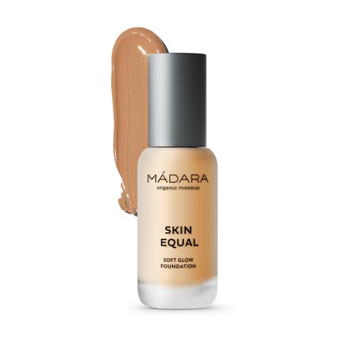 MÁDARA Organic Skincare | Skin Equal Soft Glow Foundation SPF15 Sand 40-30 ml, Mineral foundation with hyaluronic acid, Buildable medium coverage, Dewy foundation, Vegan, COSMOS natural certified