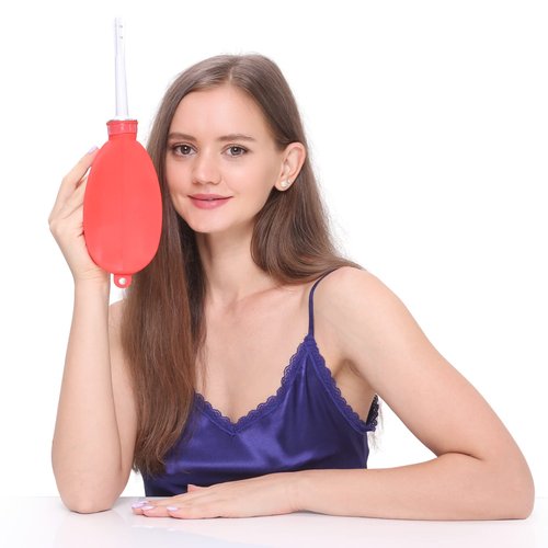 RVDKBULB Compact Silicone Douche Kit, Pocket Size - Reusable Travel Douche Bag, 24 Fl Oz Capacity, Red