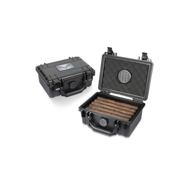 Guardsman Travel Black Cigar Humidor Capacity 10-15 Cigars