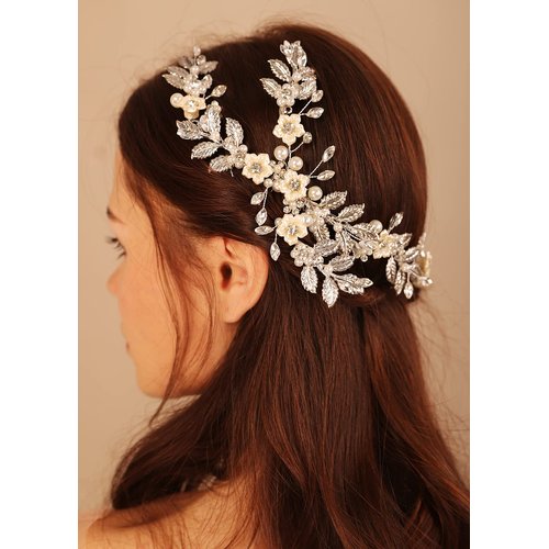BERYUAN Bridal White Flower Gold Leaves Pearls Crystal Rhinestone Hair Comb Teardrop Crystal Rhinestone Hair piece Sliding Side Headpieces Wedding Hair Accessories for Women and Girls (gold)