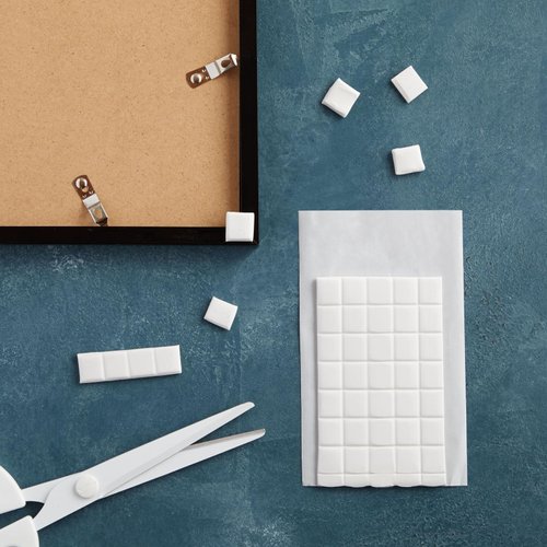 Juvale 100 Pieces Sticky Putty for Hanging Things and Poster on Walls with No Damage - Adhesive Tacky Tabs for Picture Frames