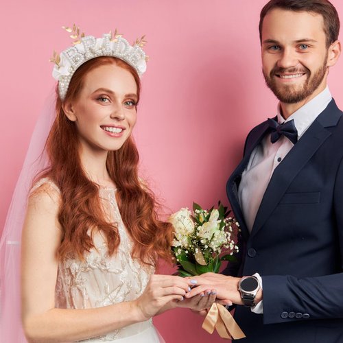 AMCAMI Pearl Bridal Flower Headband Bachelorette Party Favors Bachelorette Party Accessories Bride To Be Wedding Hair Accessories Wedding Hair Pieces for Brides Pearl Flower Headbands for Women