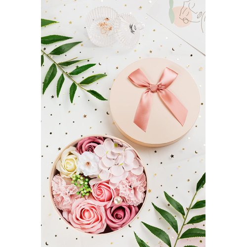 Luxury Beautiful Flora Scented Roses/Carnation Flower Bath Soap with Stem, Flower Soap in Gift Box, Gift for Birthday/Valentine's Day/Mother's Day (Pink)